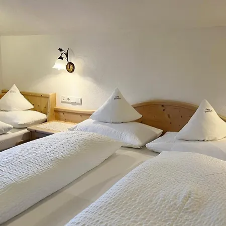 Garni Irsara 3* San Cassiano (Badia)